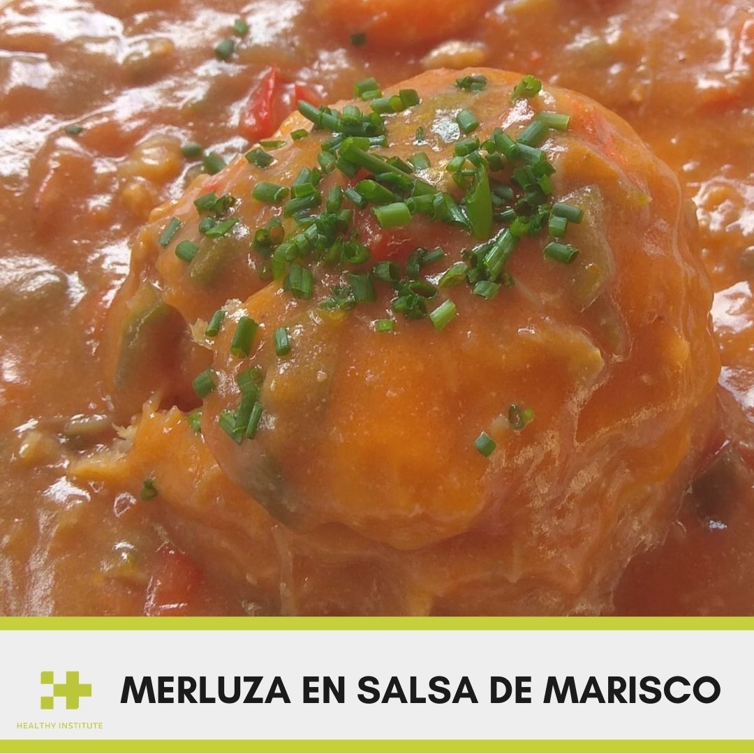 Receta saludable de merluza en salsa de marisco comida real